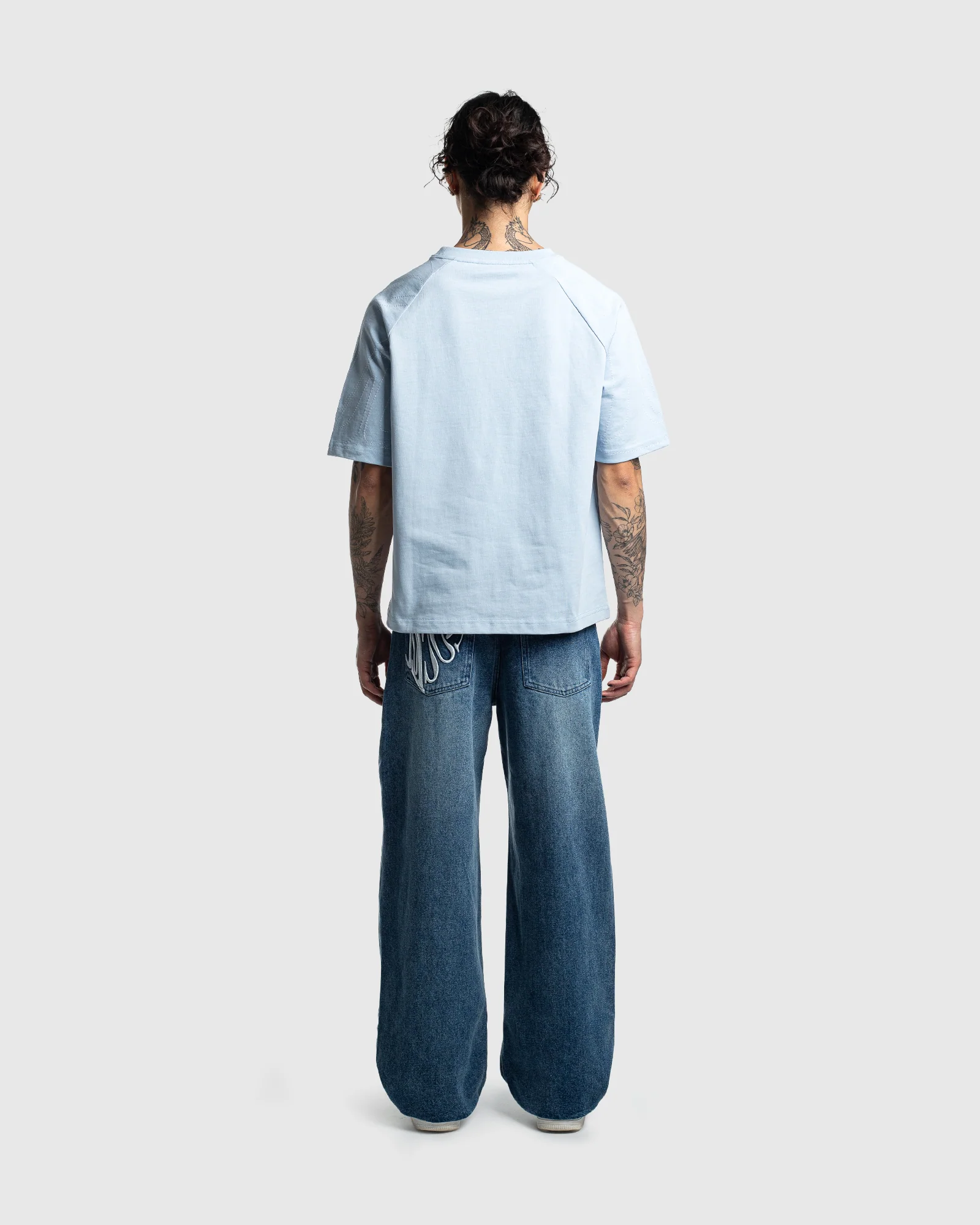 Azur Link Tee - Image 5