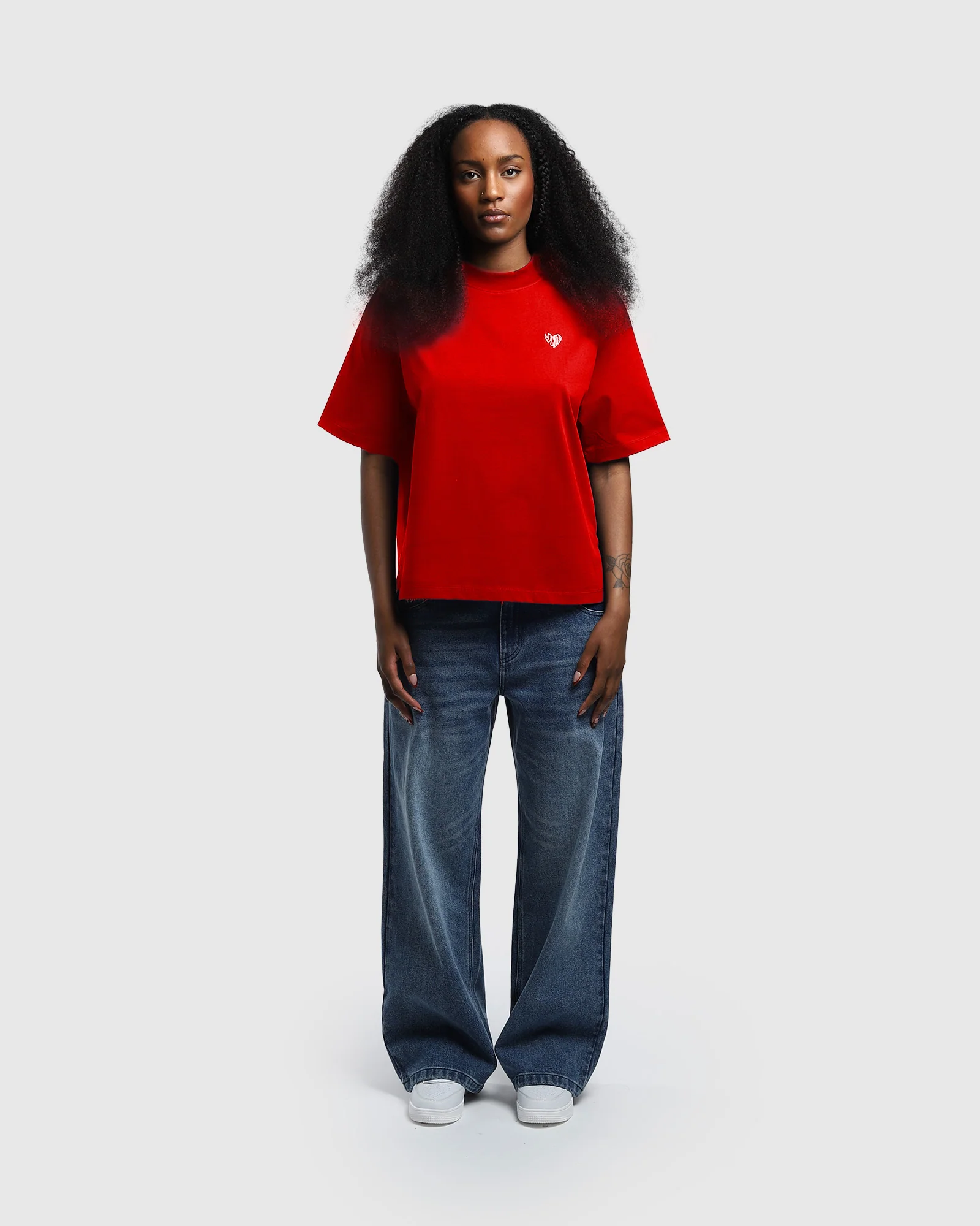 Ăcarlate Tee - Image 6