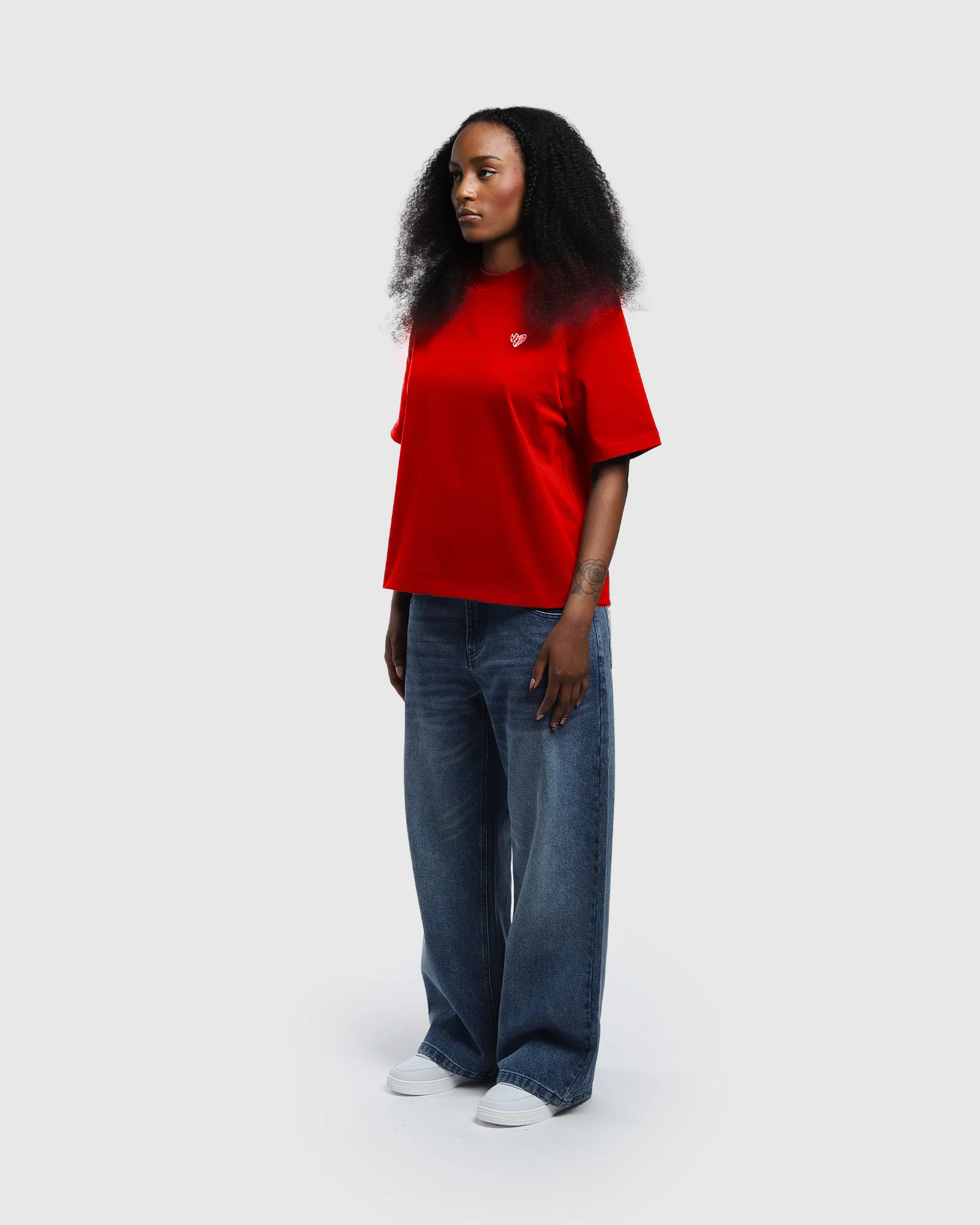 Ăcarlate Tee - Image 7